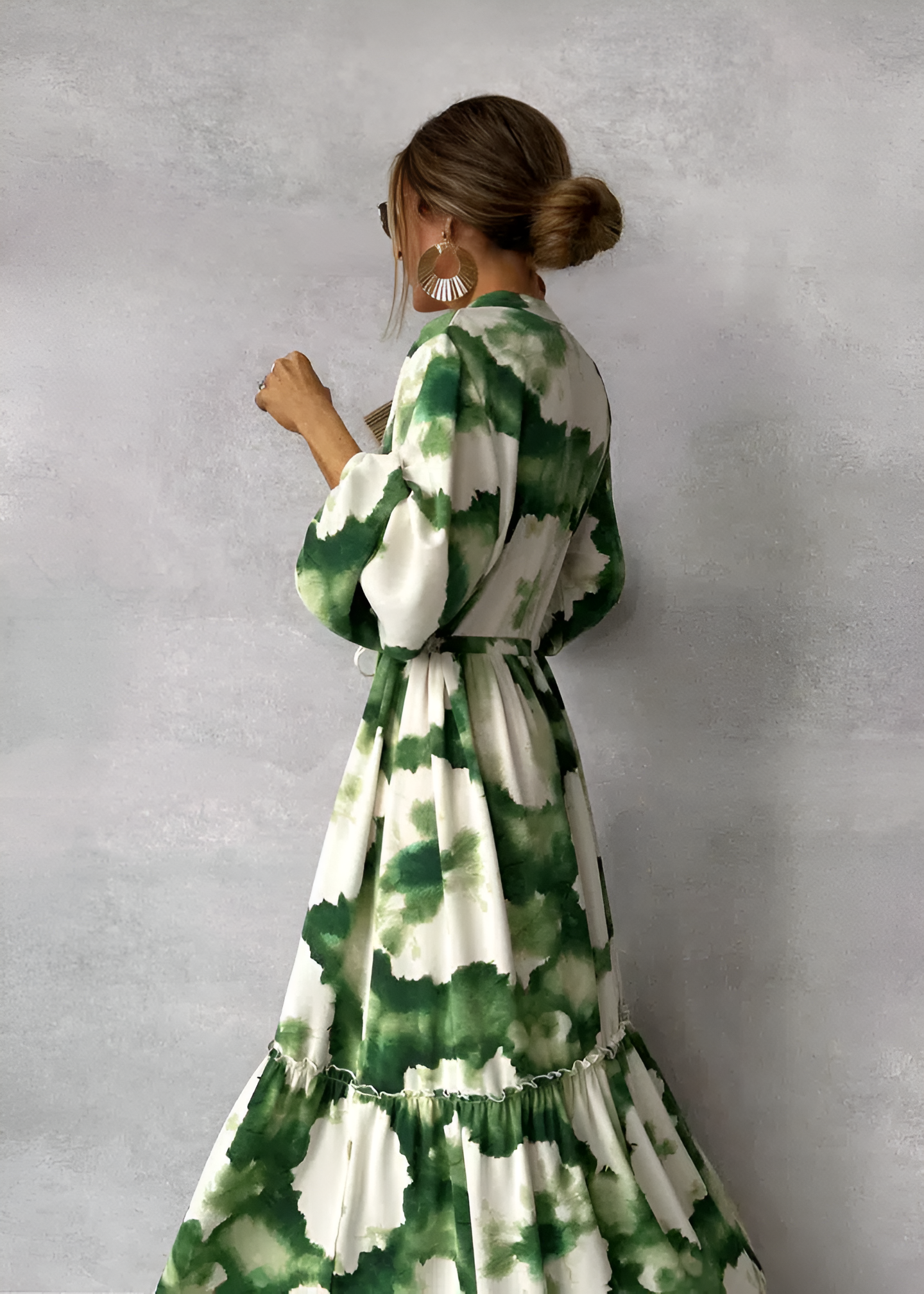 Women's Elegant Green Maxi Dress with Puff Sleeves - Stylish, Flowing