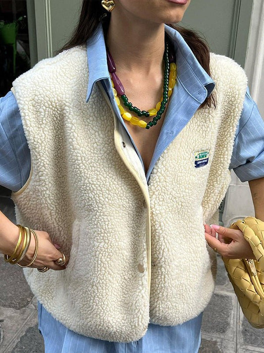 Gilet sans manches boutonné en laine d'agneau pour femme - Doux, confortable et polyvalent