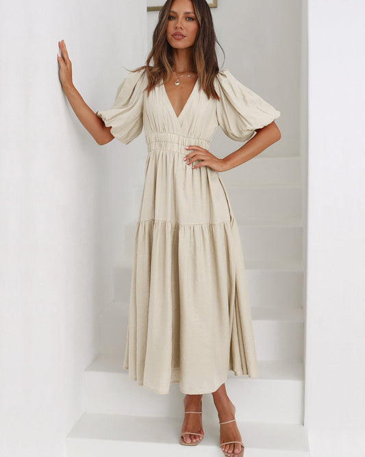 Women's Flattering Flared Maxi Wedding Guest Dress - Elegant Puff Sleeves